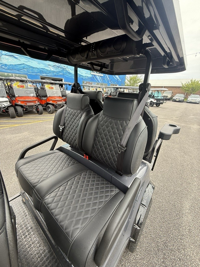 2025 EPIC CARTS E60-L in Virginia Beach, Virginia - Photo 13