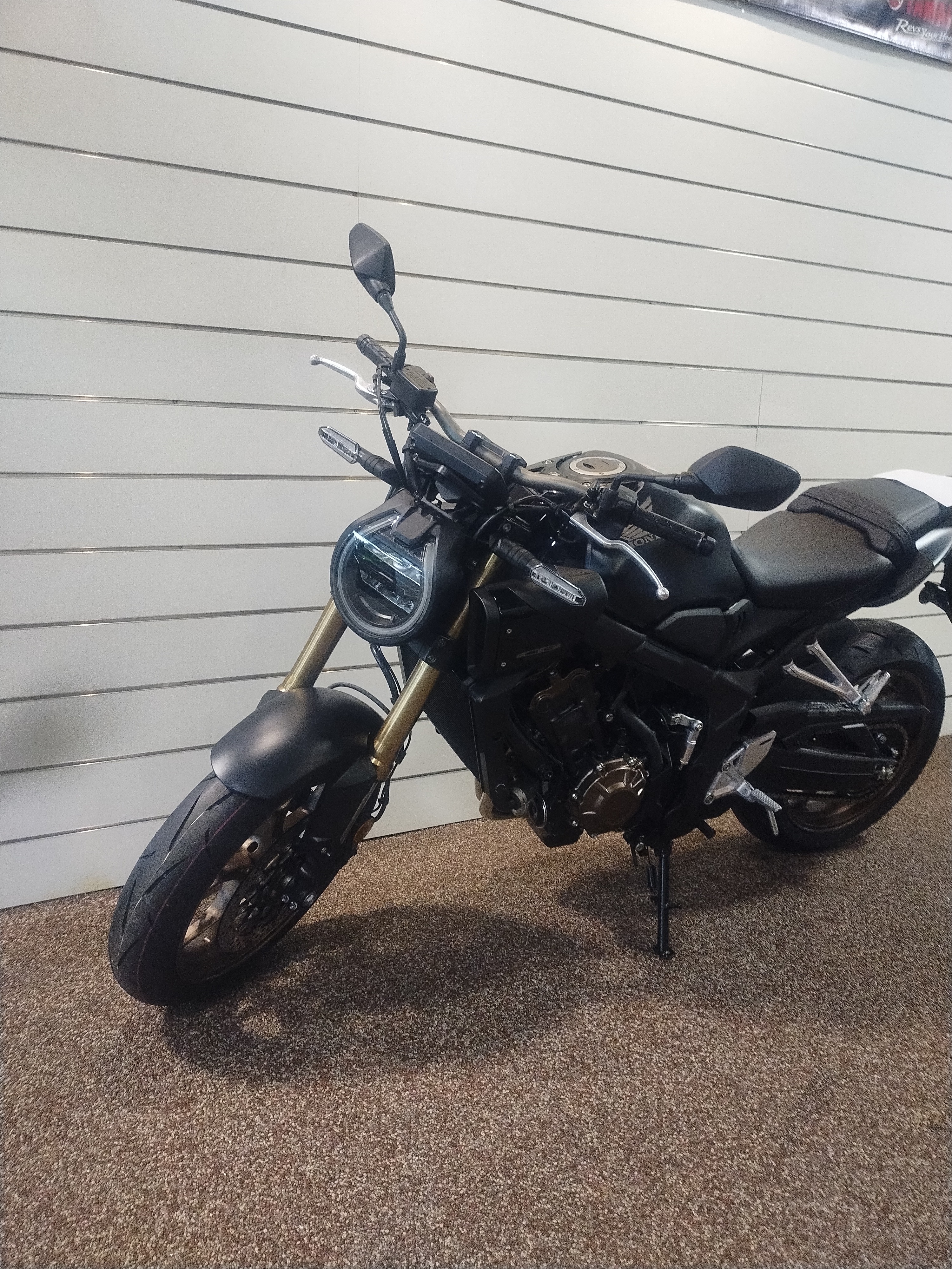 2026 Honda CB650R E-Clutch 1