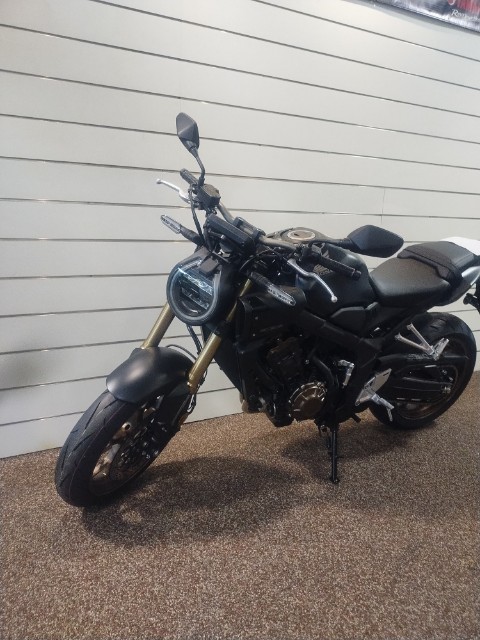 2026 Honda CB650R E-Clutch
