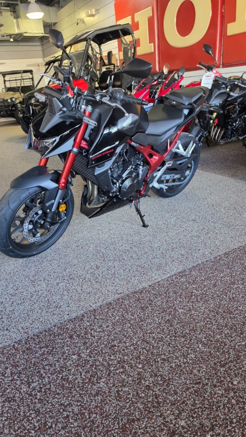 2026 Honda CB750 Hornet E-Clutch