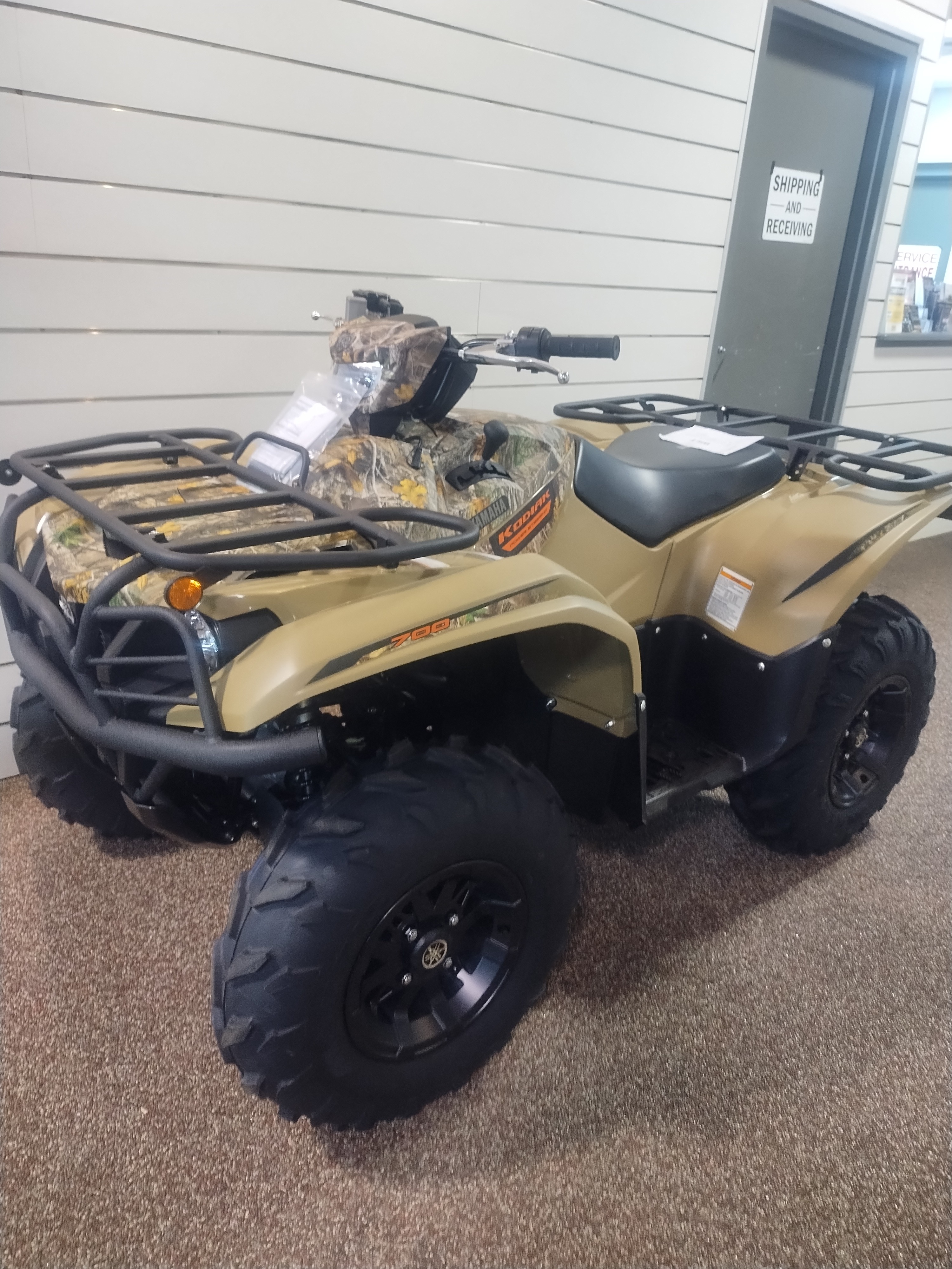 2027 Yamaha Kodiak 700 EPS 1