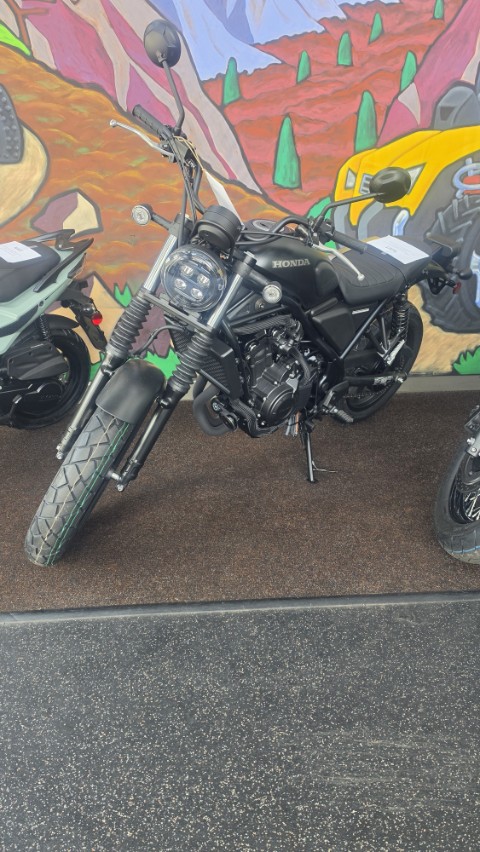 2025 Honda SCL500