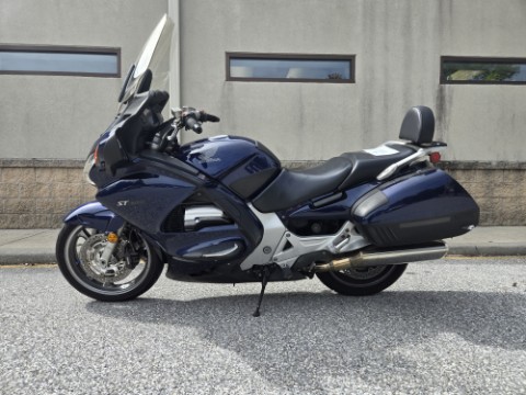 2004 Honda ST1300