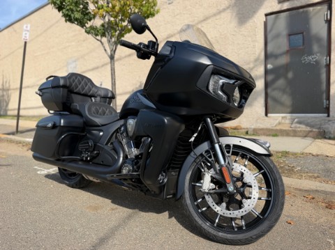 2026 Indian Pursuit Dark Horse — photo 1 of 8
