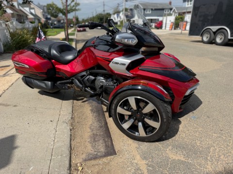2017 Can-Am Spyder F3-T SE6 — photo 1 of 12
