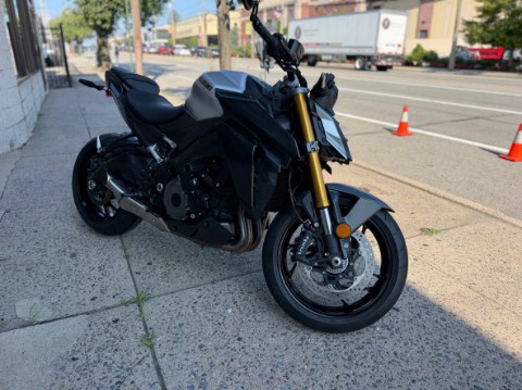 2024 Suzuki GSX-S1000