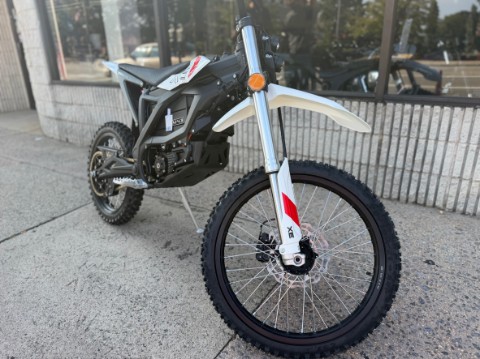 2026 Zero Motorcycles XE — photo 1 of 28