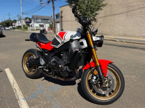 2024 Yamaha XSR900 — photo 1 of 27