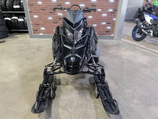 2027 Polaris 850 Switchback XC 146 Gloss Black 1.6 ES 3