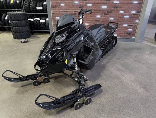 2027 850 Switchback XC 146 Gloss Black 1.6 ES