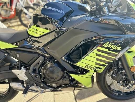 2026 Kawasaki Ninja® 650 ABS 2