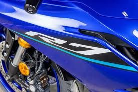 2026 Yamaha YZF-R7 4