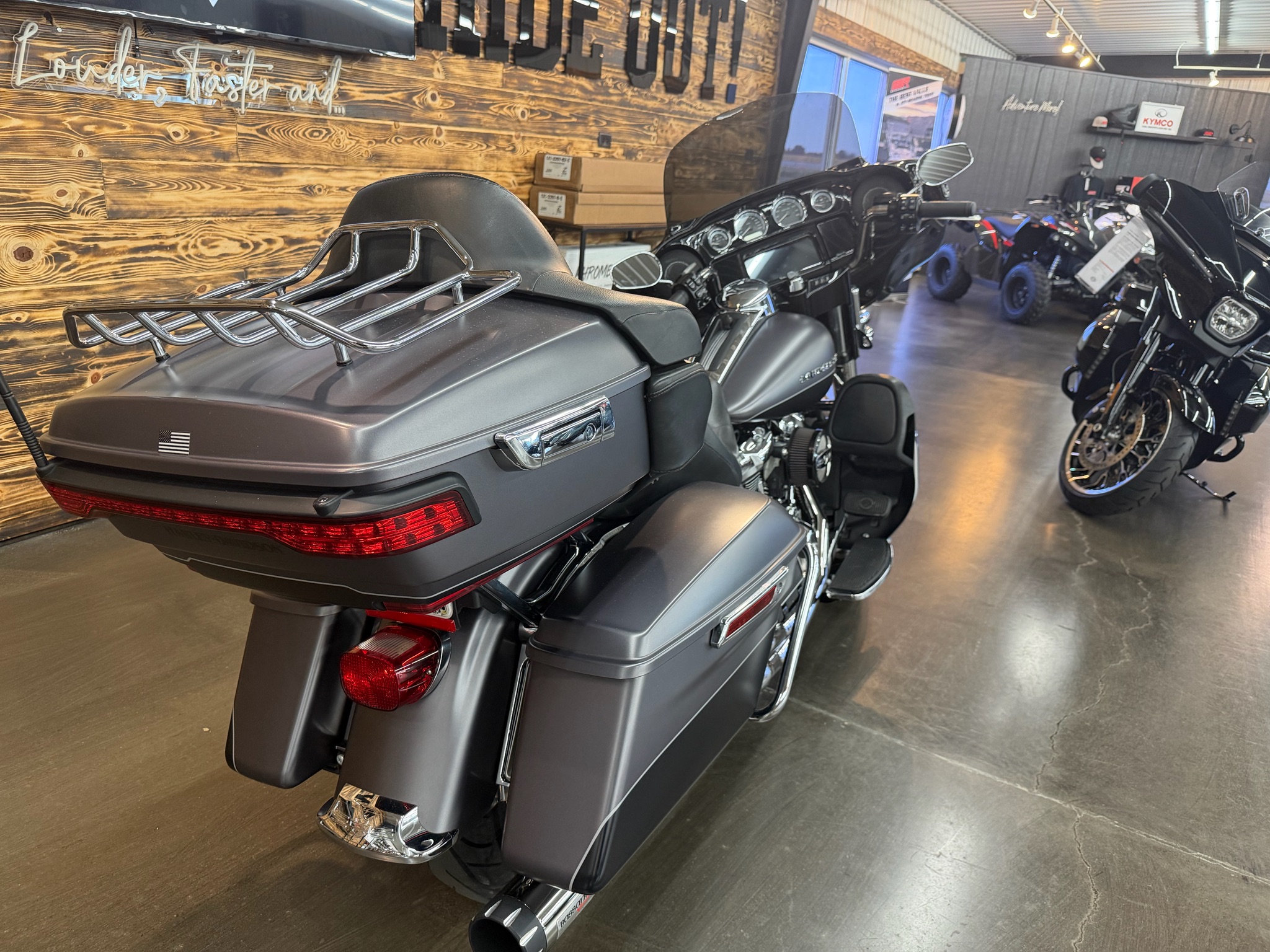 2017 Harley-Davidson Ultra Limited 3
