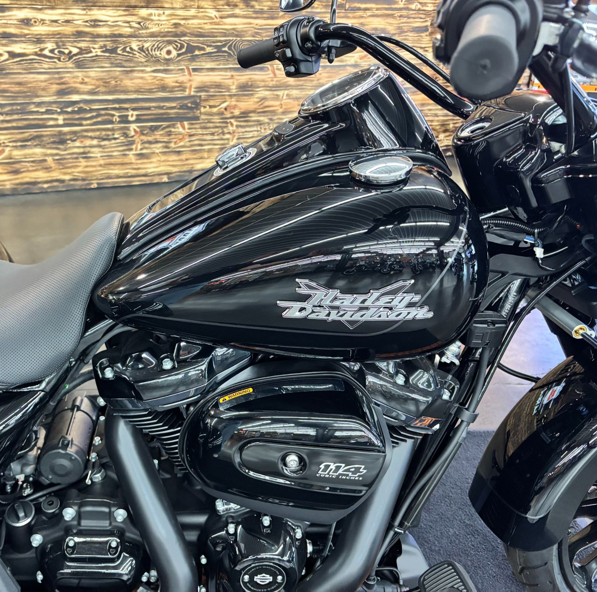 New 2024 Harley-Davidson Freewheeler® Vivid Black | Motorcycles in