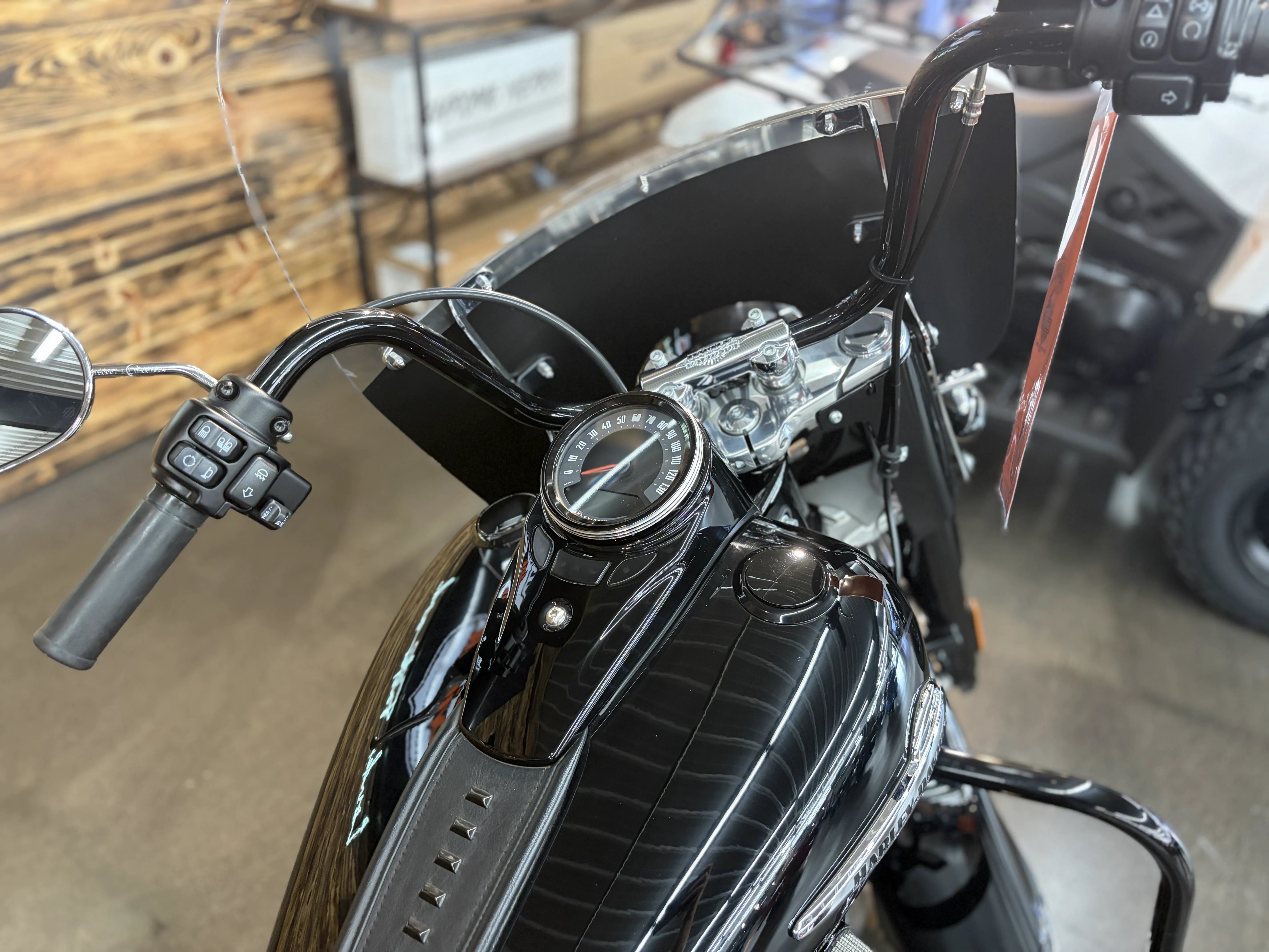 2020 Harley-Davidson HERITAGE CLASSIC 3
