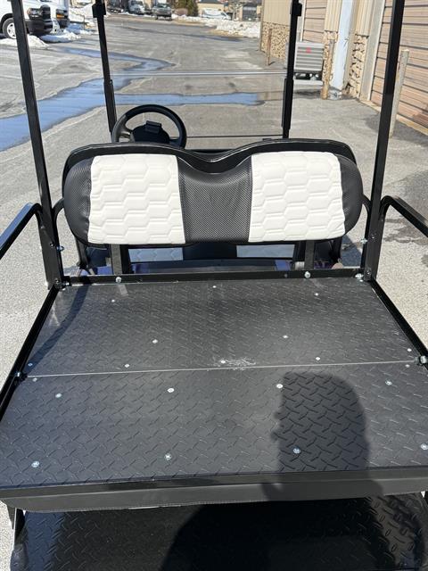 2020 E-Z-GO Freedom RXV Elite 2.0 in Sykesville, Maryland - Photo 6