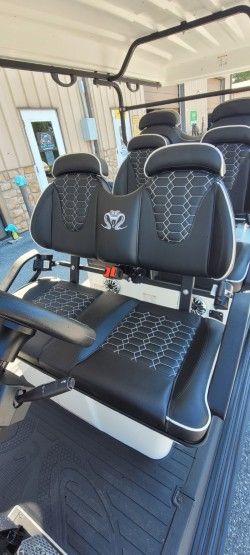 2024 Venom EV 6 Seater Strike Lifted in Sykesville, Maryland - Photo 2