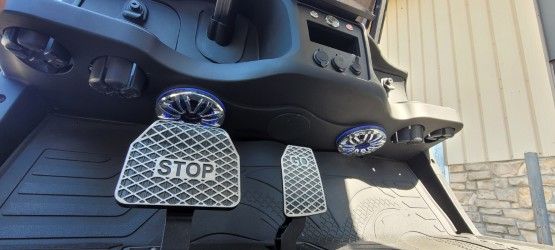 2024 Venom EV 6 Seater Strike Lifted in Sykesville, Maryland - Photo 8