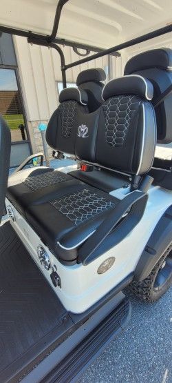 2024 Venom EV 6 Seater Strike Lifted in Sykesville, Maryland - Photo 13