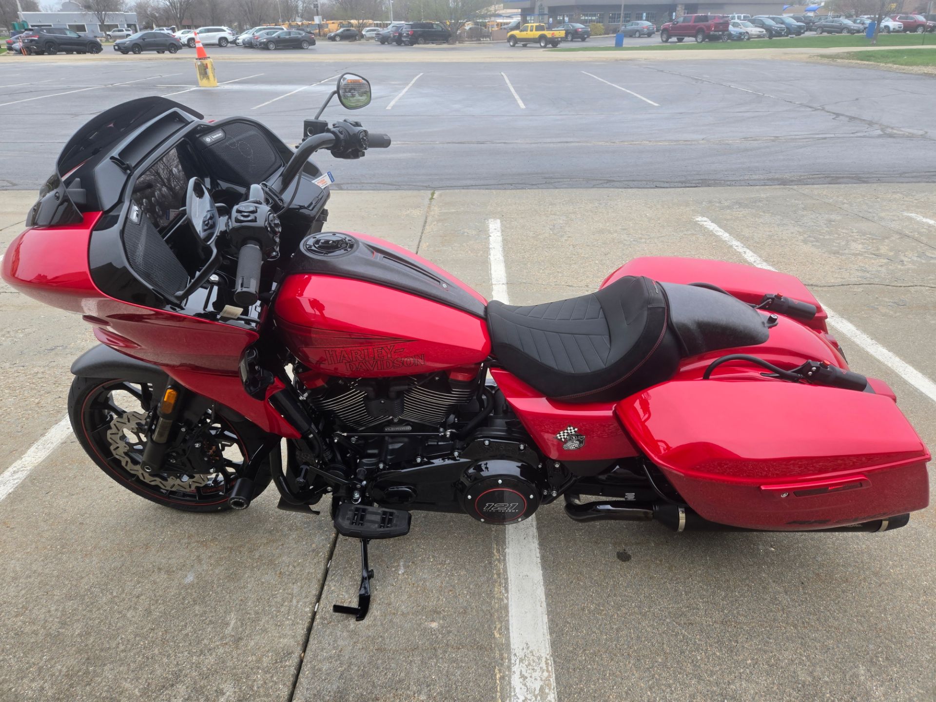 2025 Harley-Davidson CVO™ Road Glide® ST in Rock Falls, Illinois - Photo 3