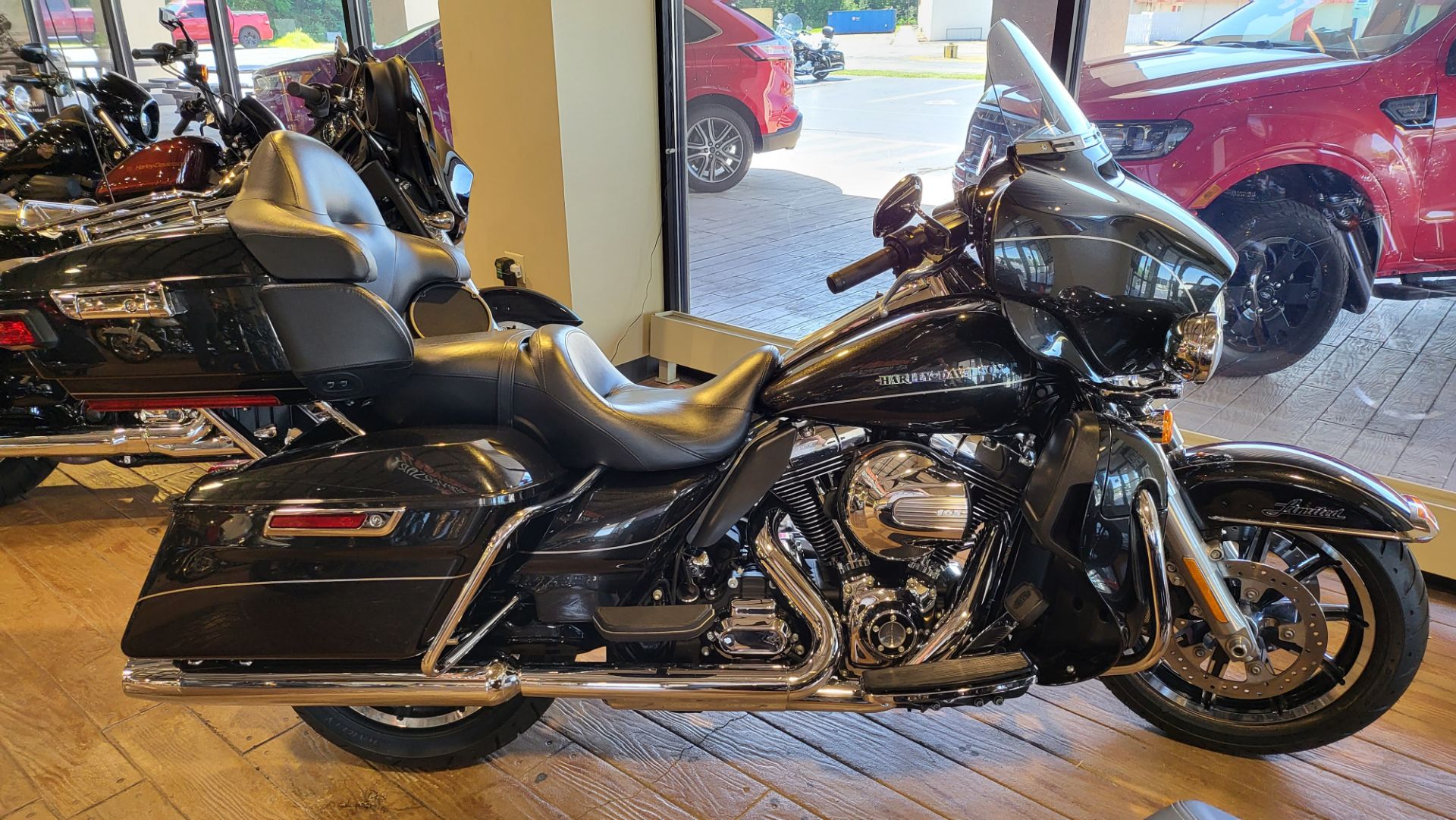2016 Harley-Davidson Electra Glide® Ultra Classic® in Rock Falls, Illinois - Photo 1