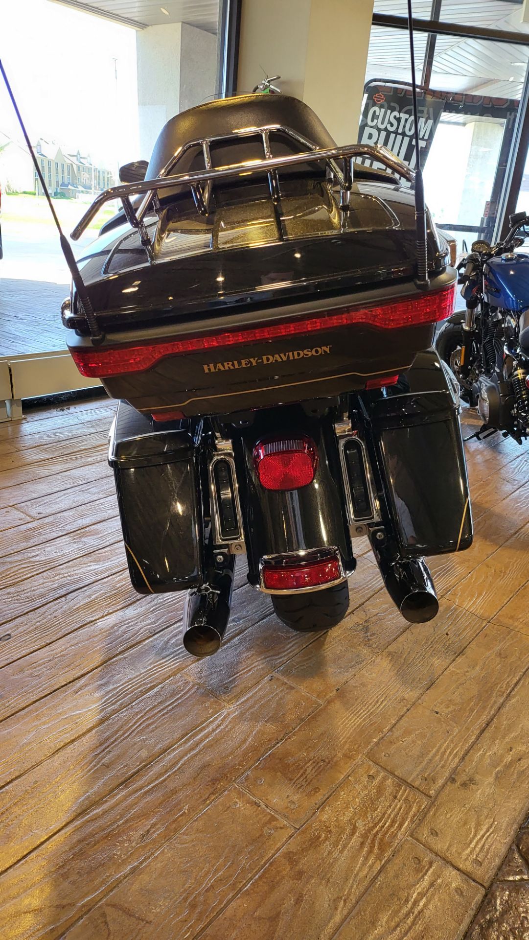 2016 Harley-Davidson Electra Glide® Ultra Classic® in Rock Falls, Illinois - Photo 2