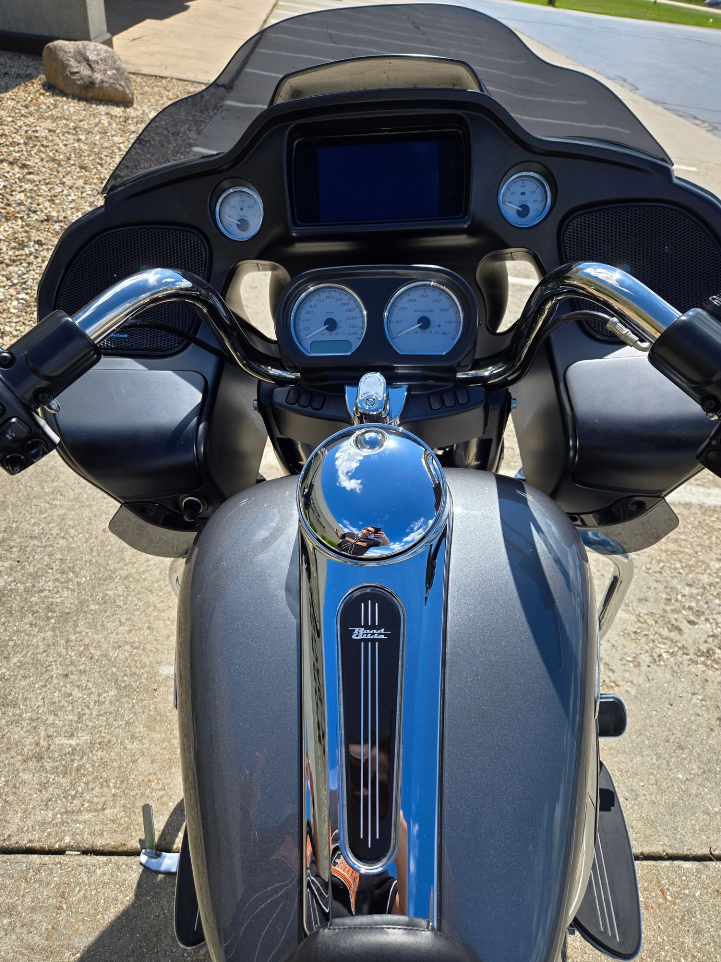 2021 Harley-Davidson Road Glide® in Rock Falls, Illinois - Photo 3