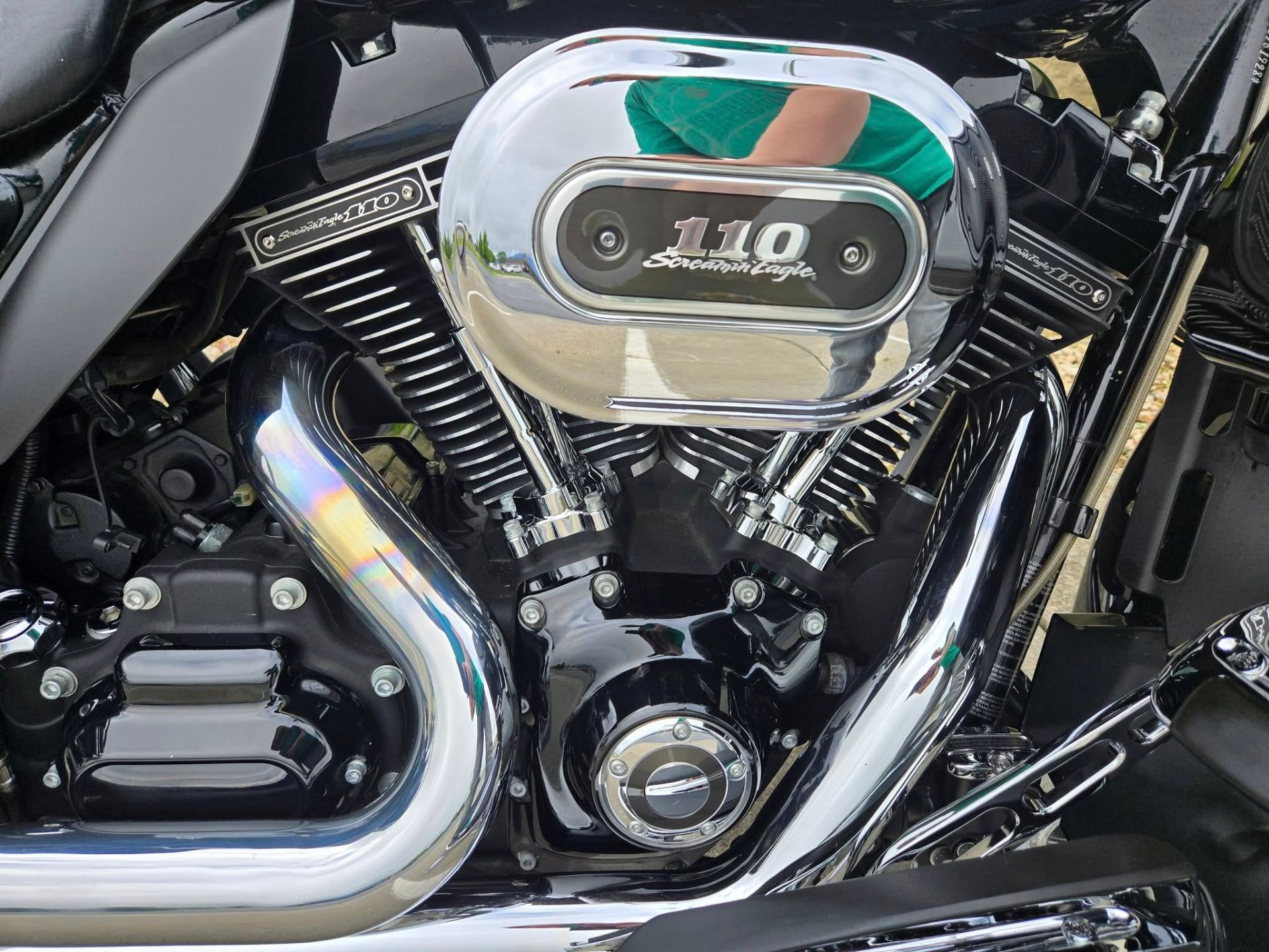 2013 Harley-Davidson CVO™ Road King® 110th Anniversary Edition in Rock Falls, Illinois - Photo 6