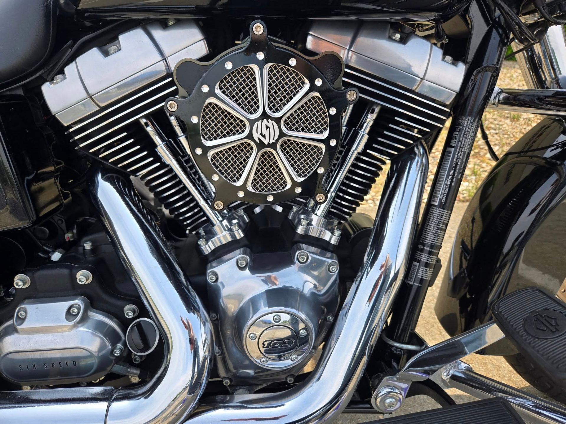 2013 Harley-Davidson Dyna® Switchback™ in Rock Falls, Illinois - Photo 6