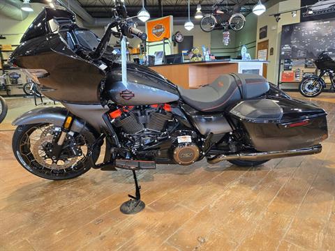 2025 Harley-Davidson CVO™ Road Glide® in Rock Falls, Illinois - Photo 4