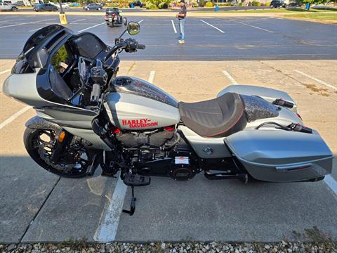 2025 Harley-Davidson CVO™ Road Glide® ST in Rock Falls, Illinois - Photo 4