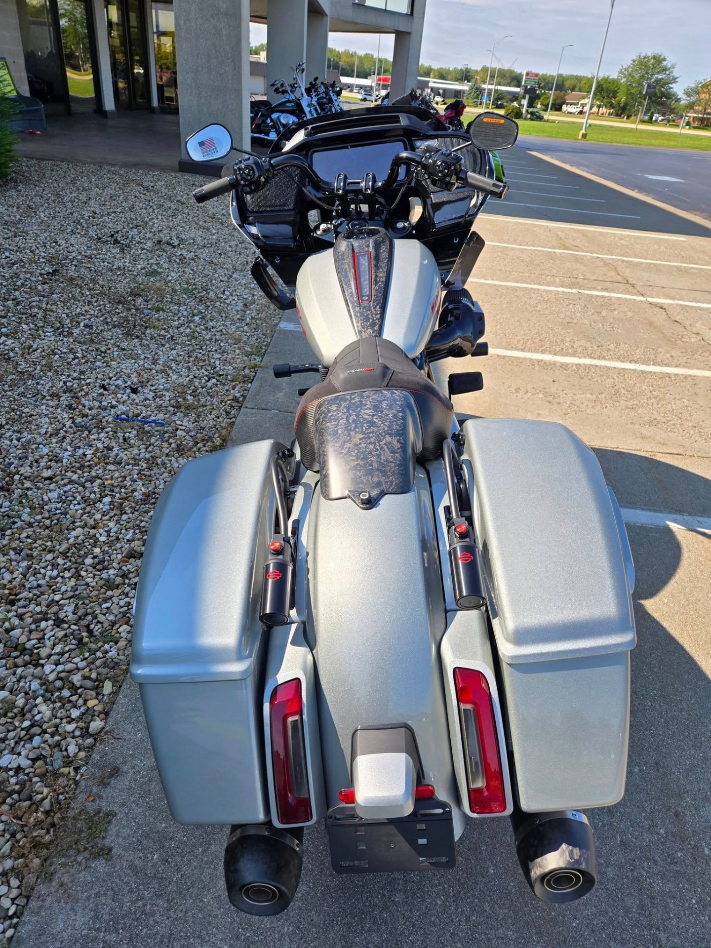 2025 Harley-Davidson CVO™ Road Glide® ST in Rock Falls, Illinois - Photo 2