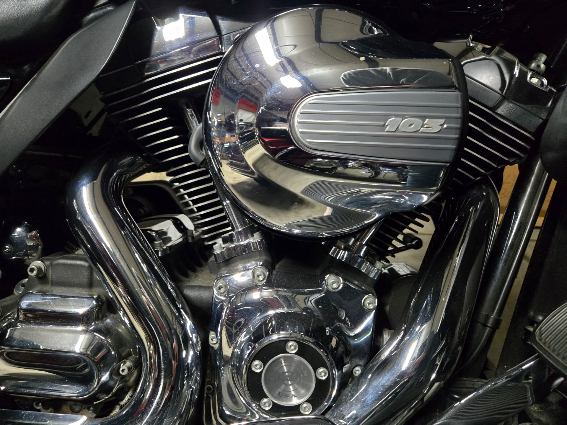 2014 Harley-Davidson Electra Glide® Ultra Classic® in Rock Falls, Illinois - Photo 6