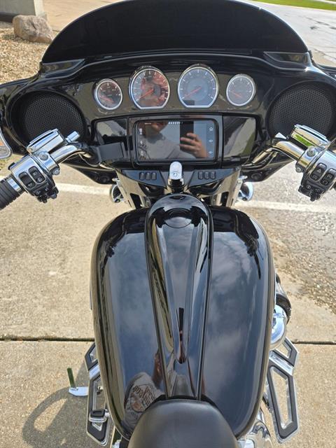 2017 Harley-Davidson Street Glide® Special in Rock Falls, Illinois - Photo 3