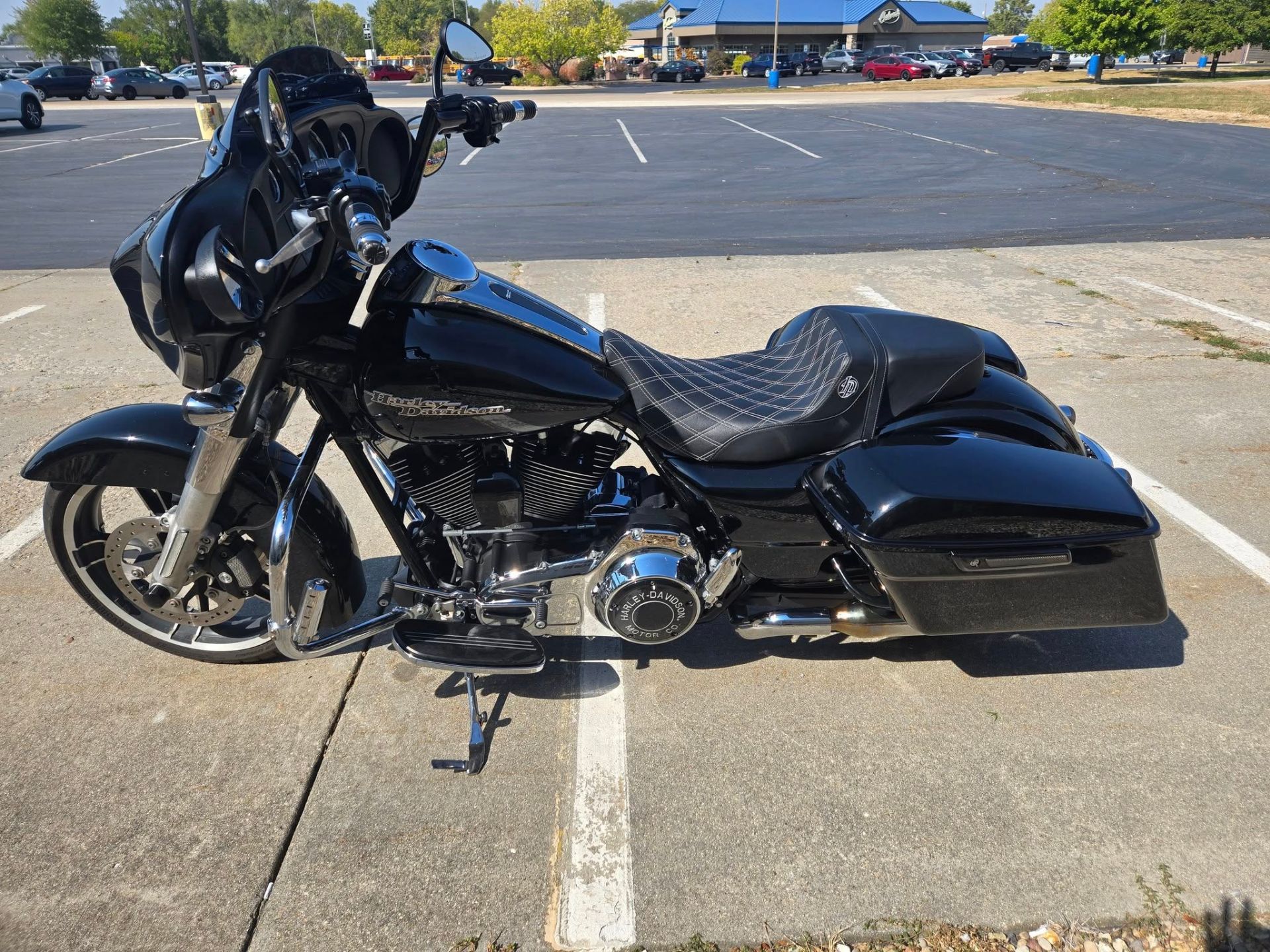2015 Harley-Davidson Street Glide® in Rock Falls, Illinois - Photo 4