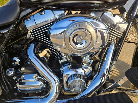 2011 Harley-Davidson Electra Glide® Classic in Rock Falls, Illinois - Photo 6