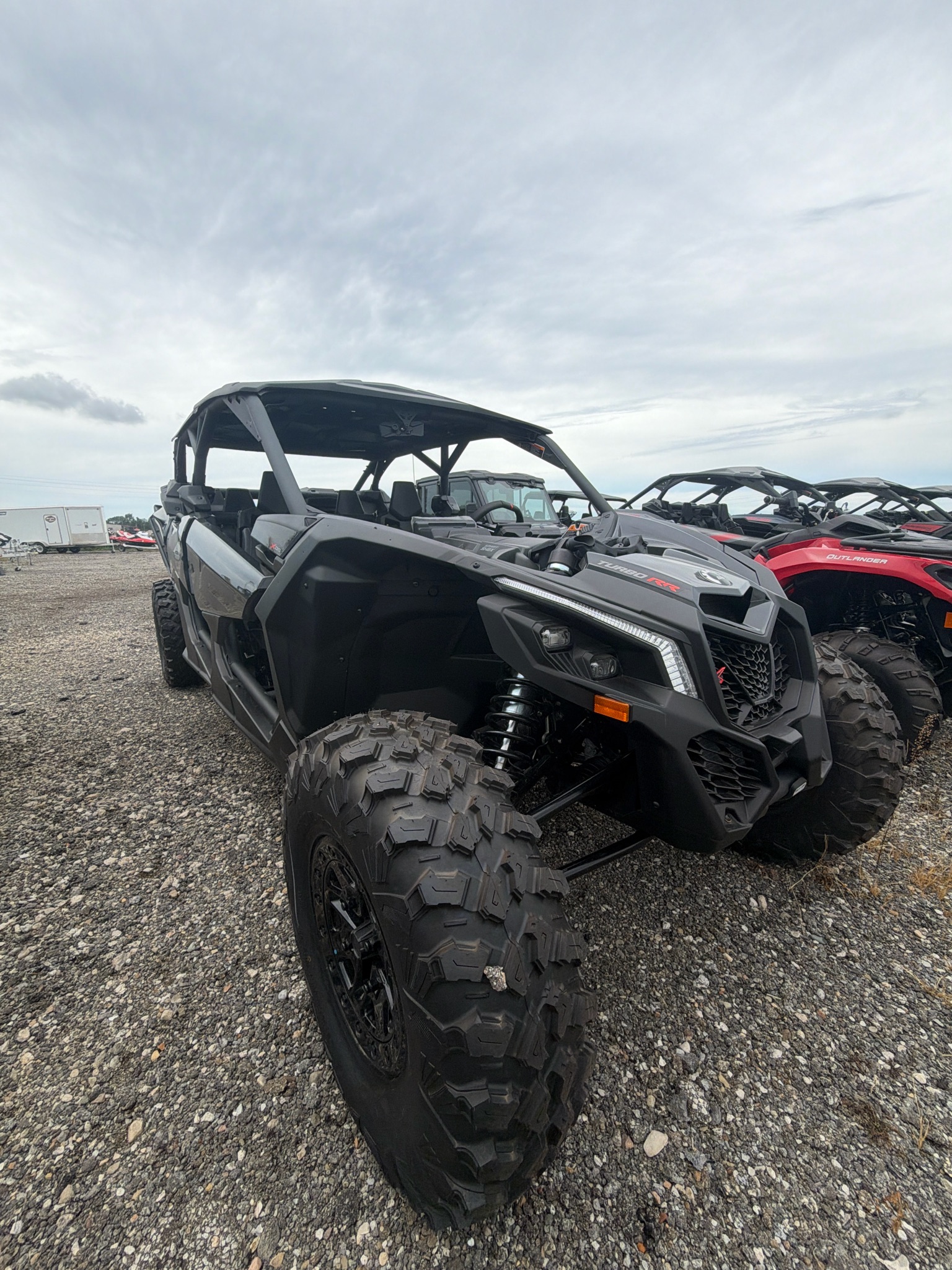 2026 Can-Am™ Maverick X3 MAX X DS TURBO RR Smart-Shox with 10.2 2
