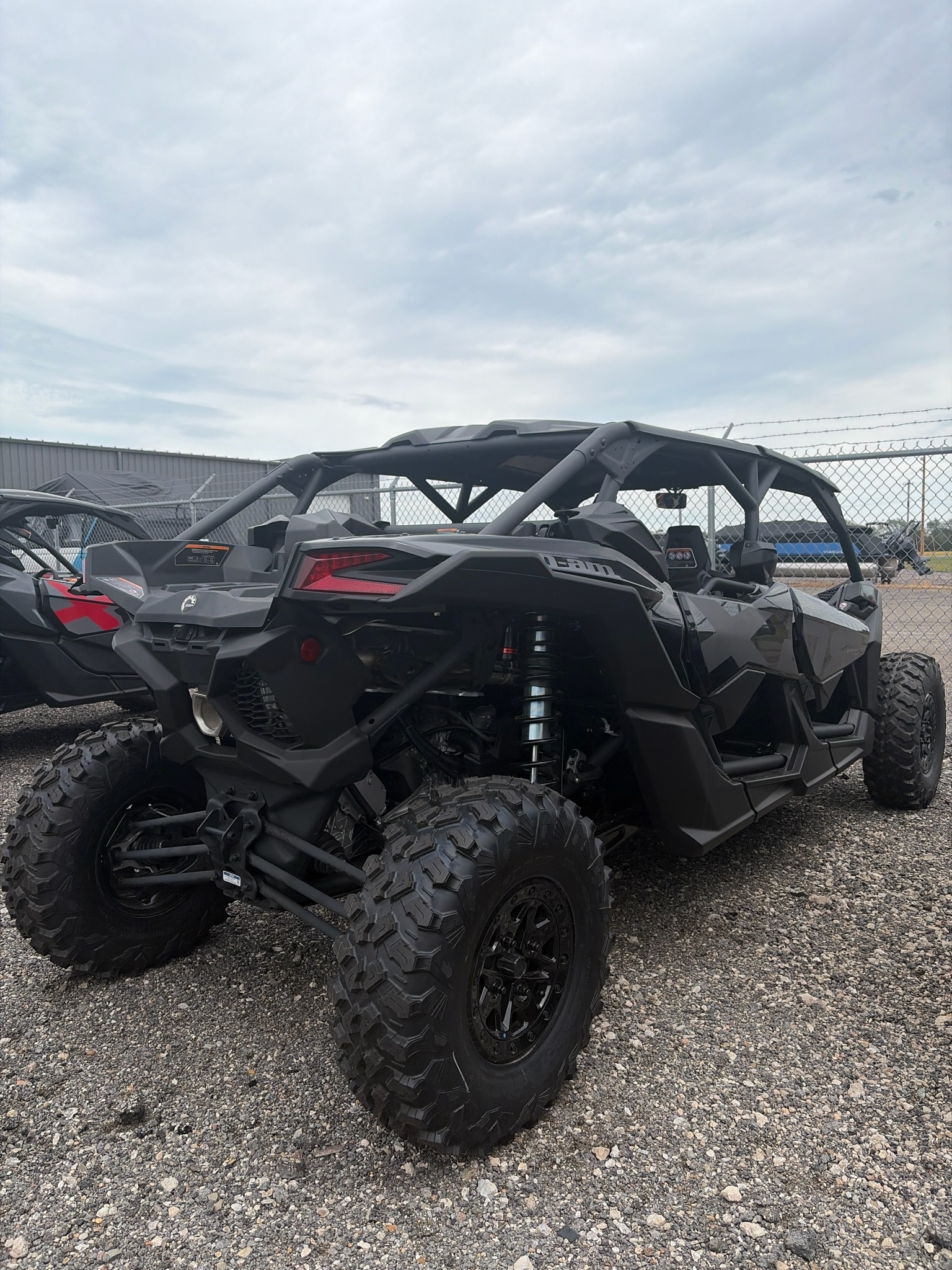 2026 Can-Am™ Maverick X3 MAX X DS TURBO RR Smart-Shox with 10.2 5
