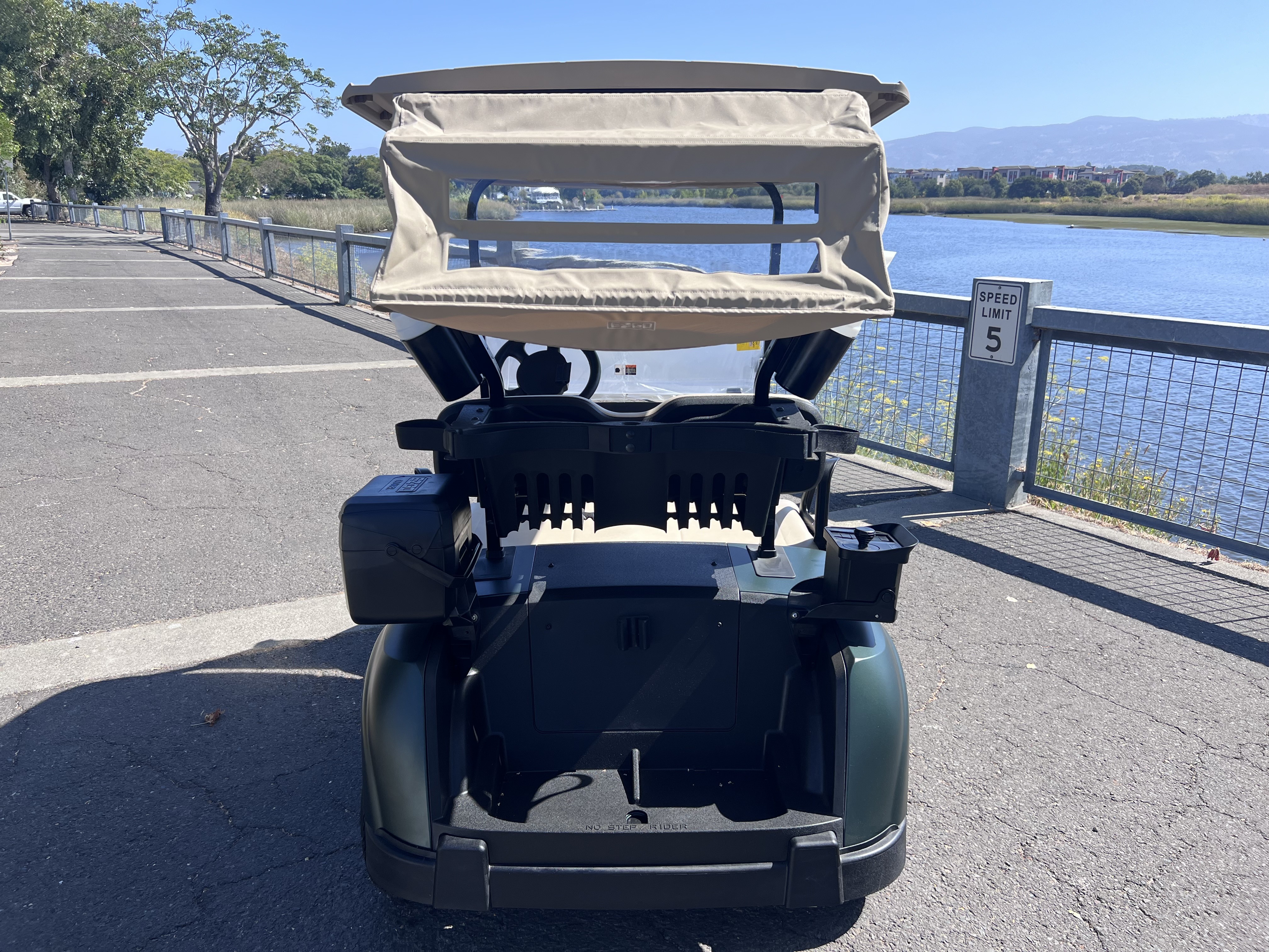2026 EZGO RXV photo 5