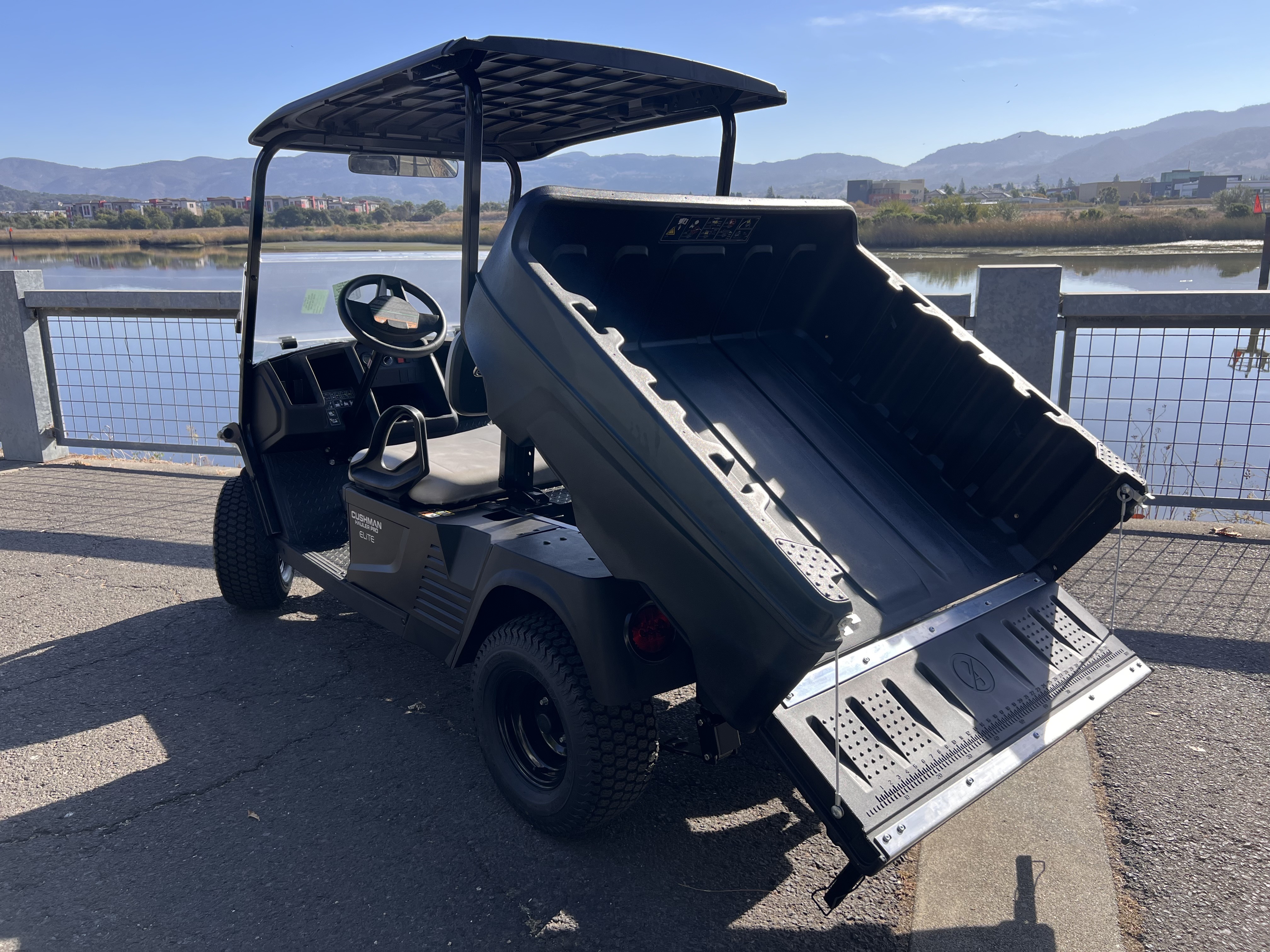 2027 Cushman Hauler photo 6