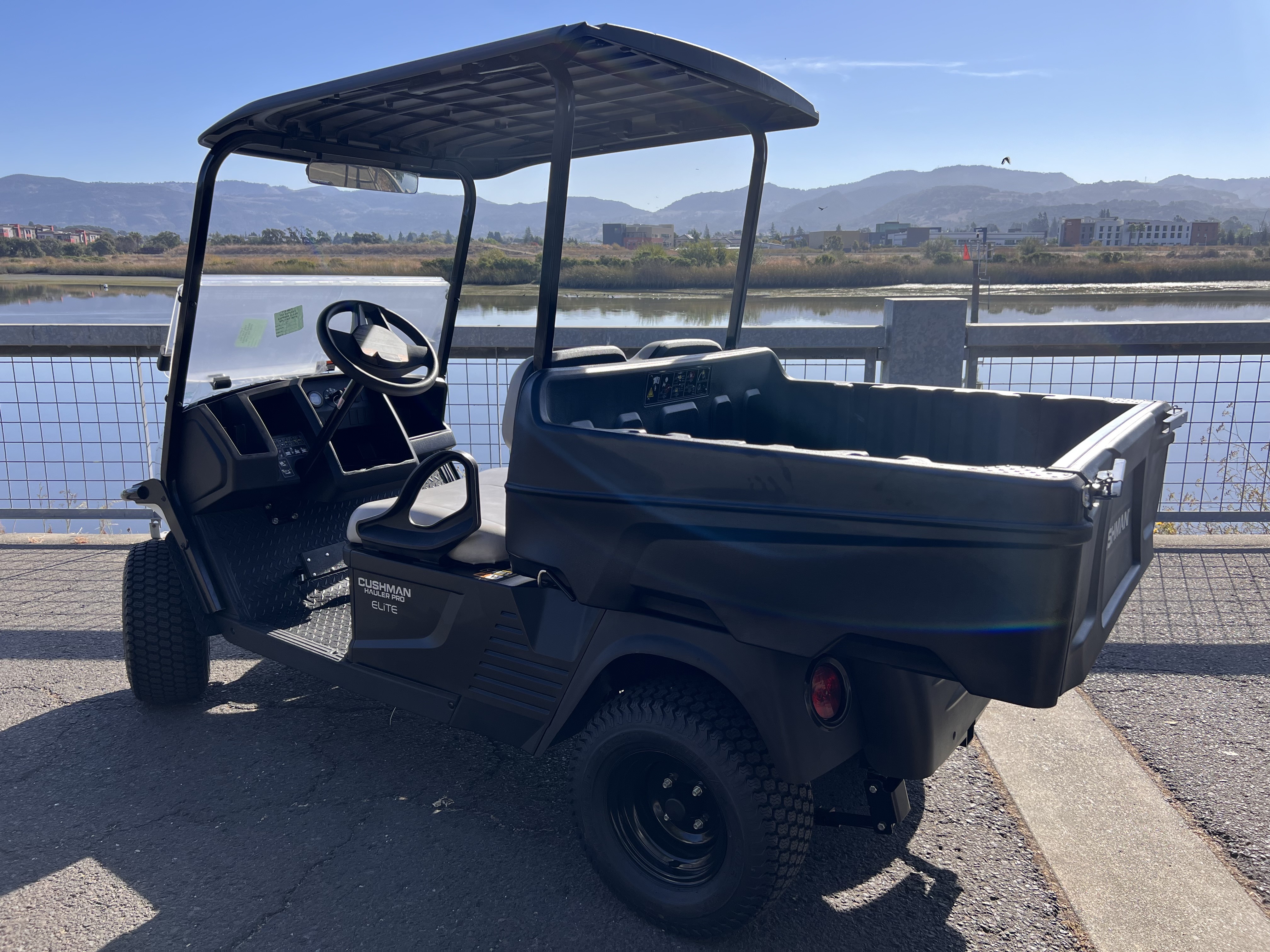 2027 Cushman Hauler photo 3