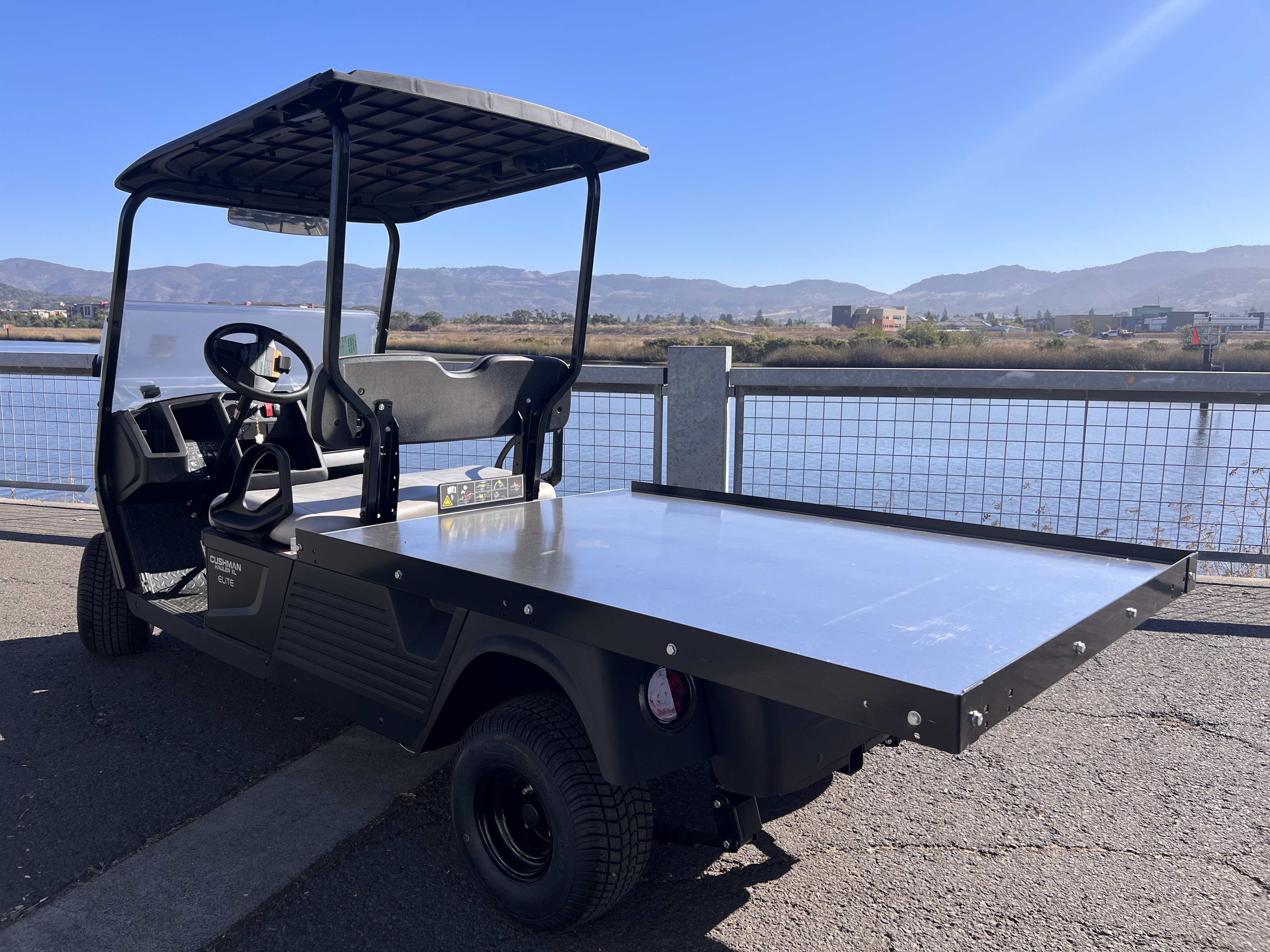 2027 Cushman Hauler photo 4