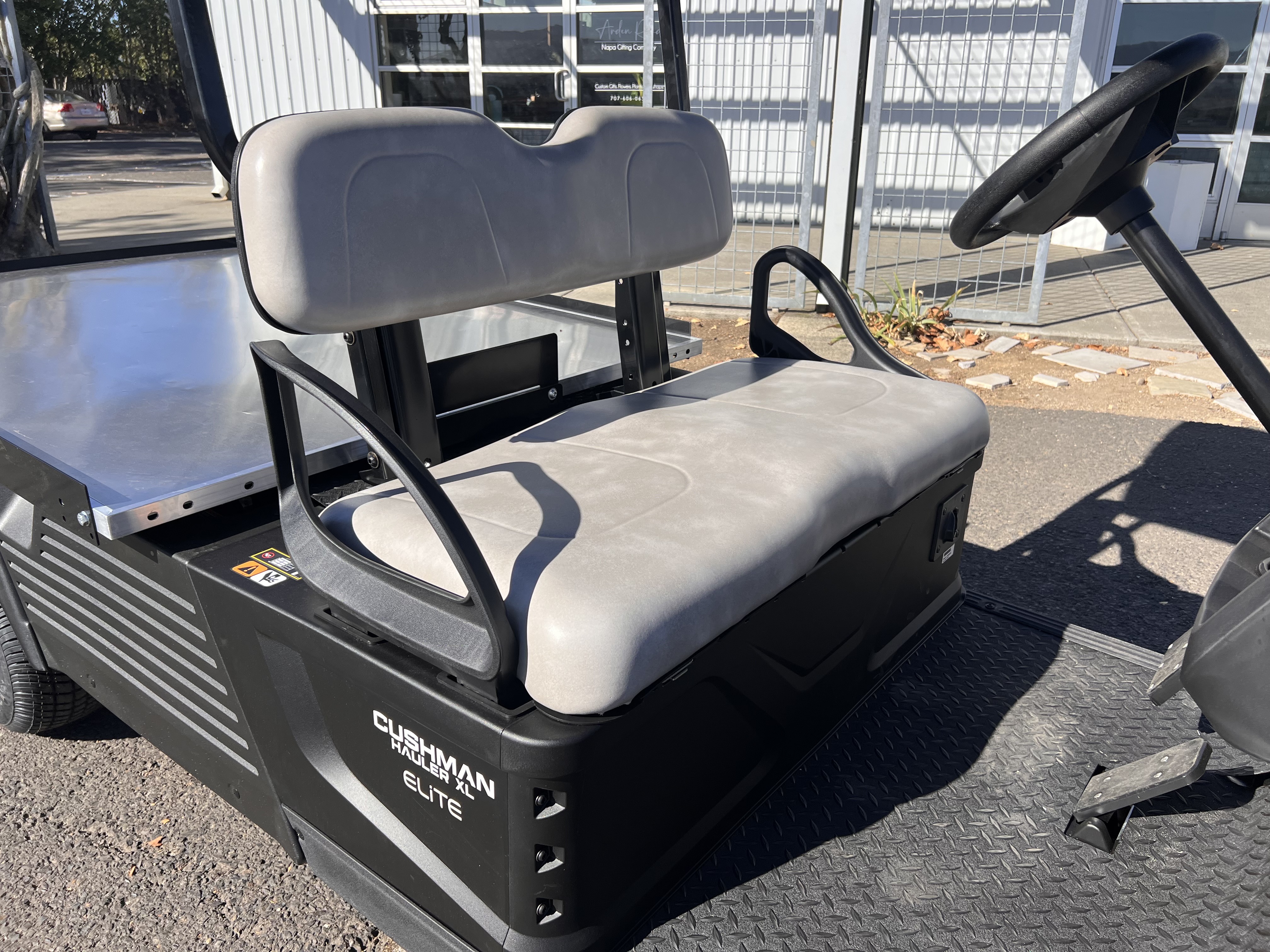 2027 Cushman Hauler photo 7