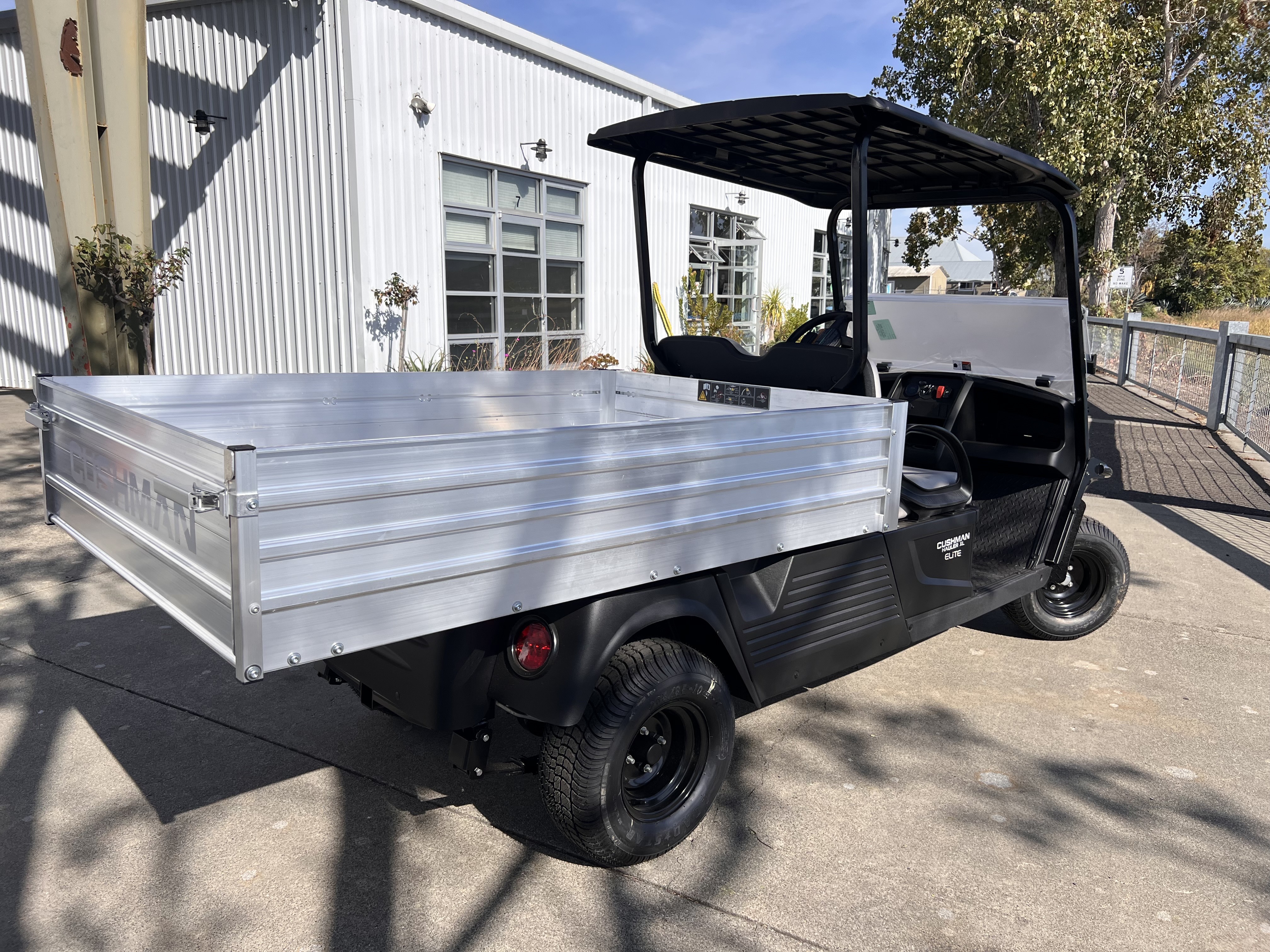 2027 Cushman Hauler photo 7