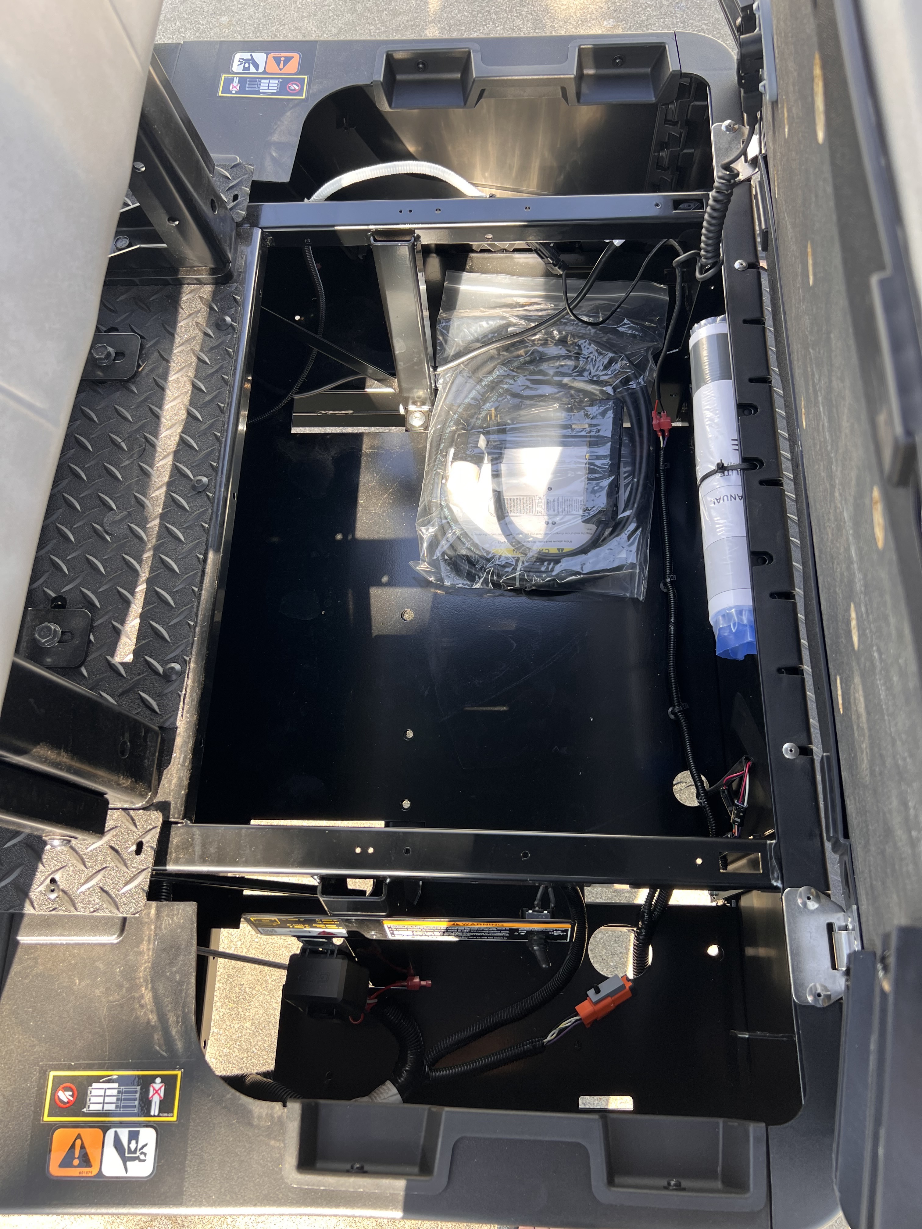2027 Cushman Hauler photo 9