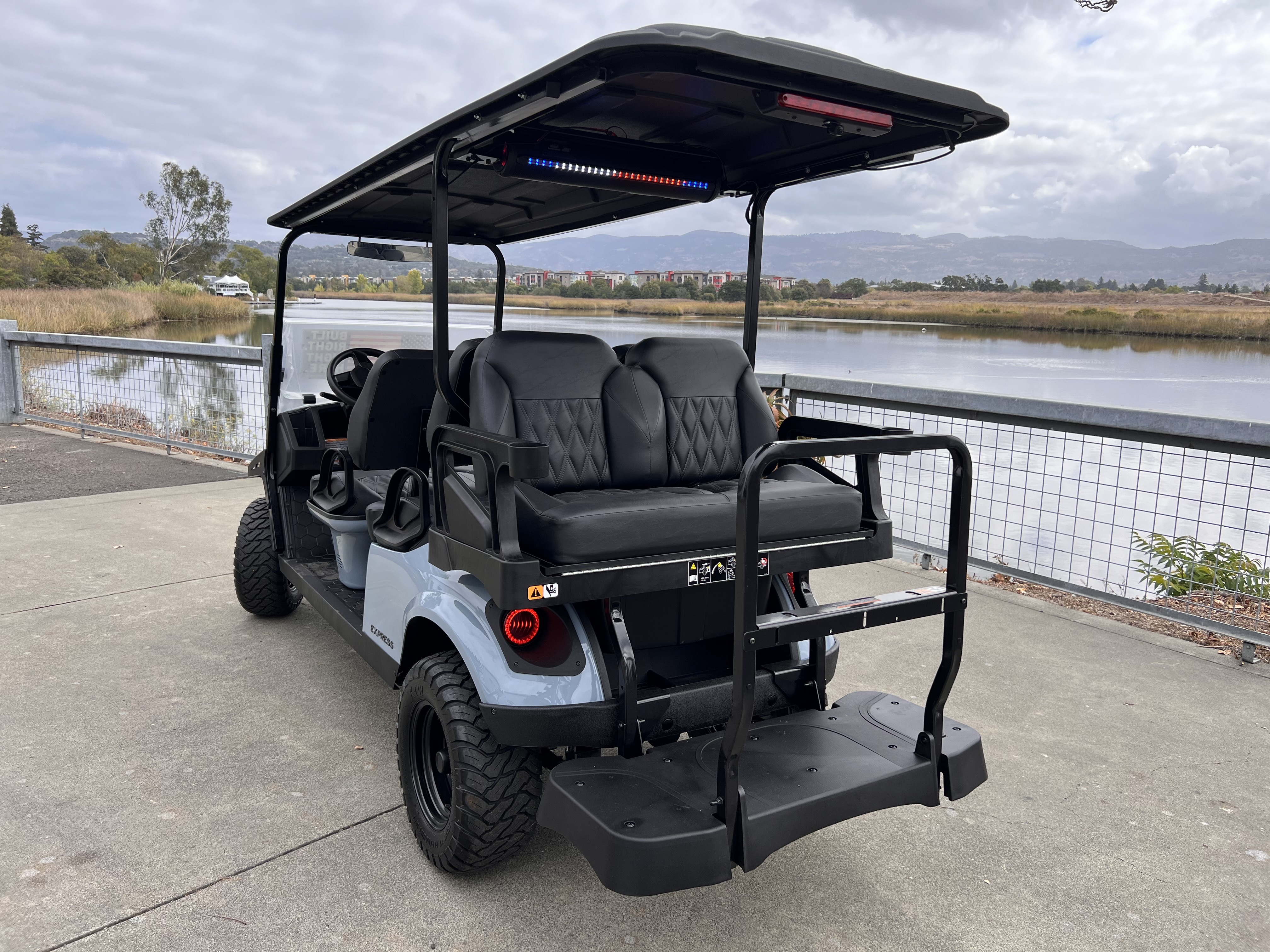 2027 EZGO Express photo 5