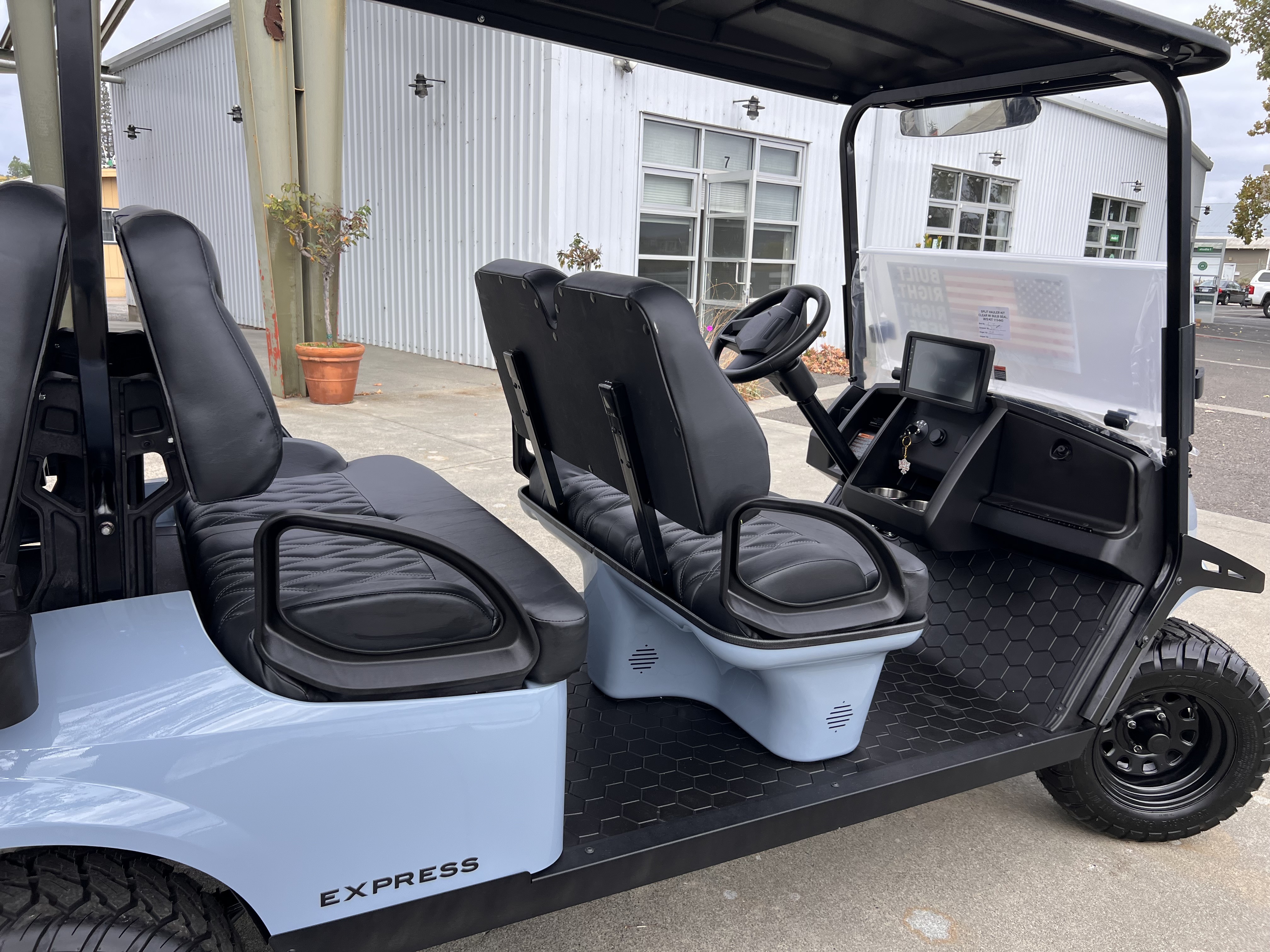 2027 EZGO Express photo 8