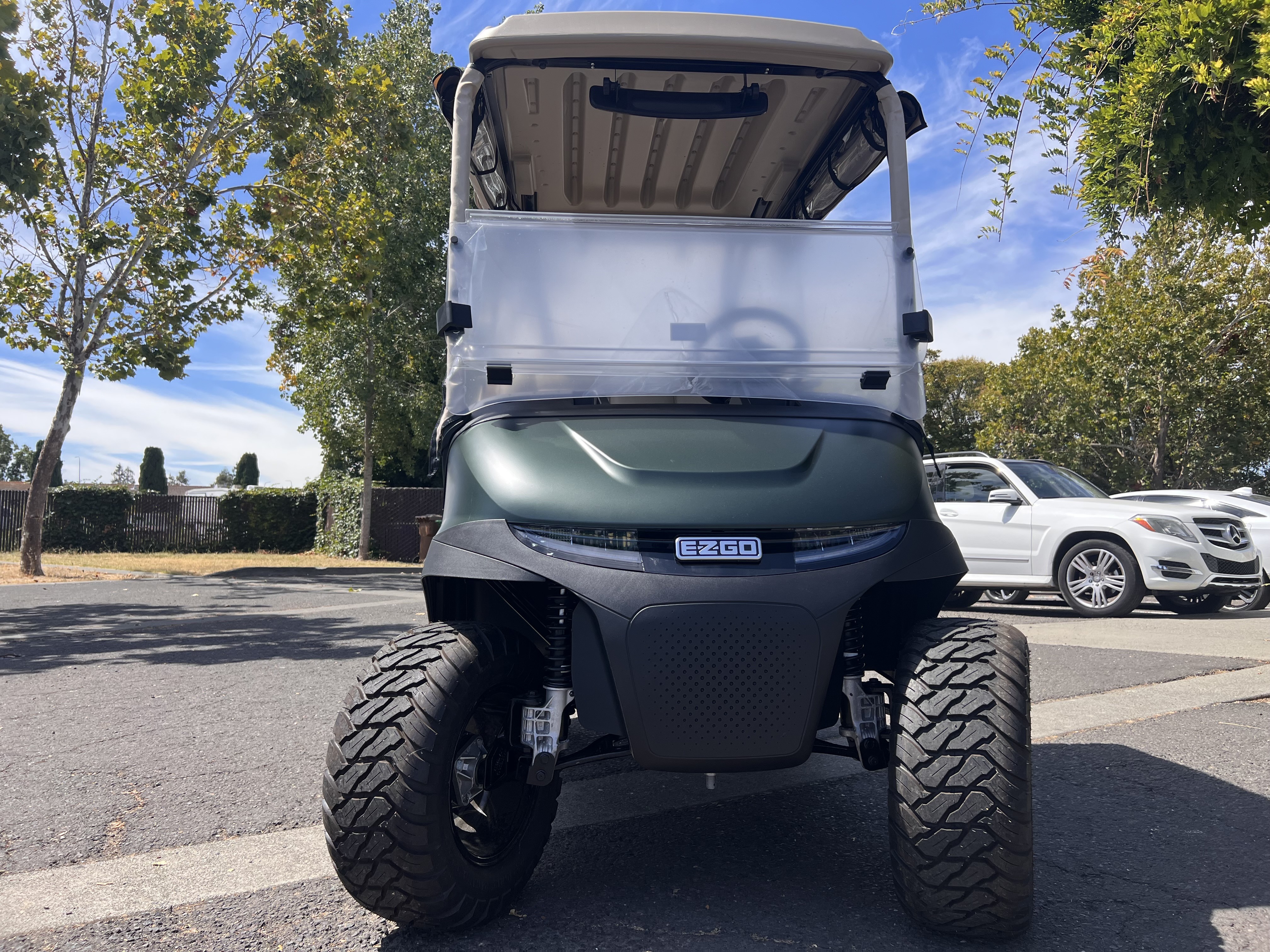 2026 EZGO RXV photo 3