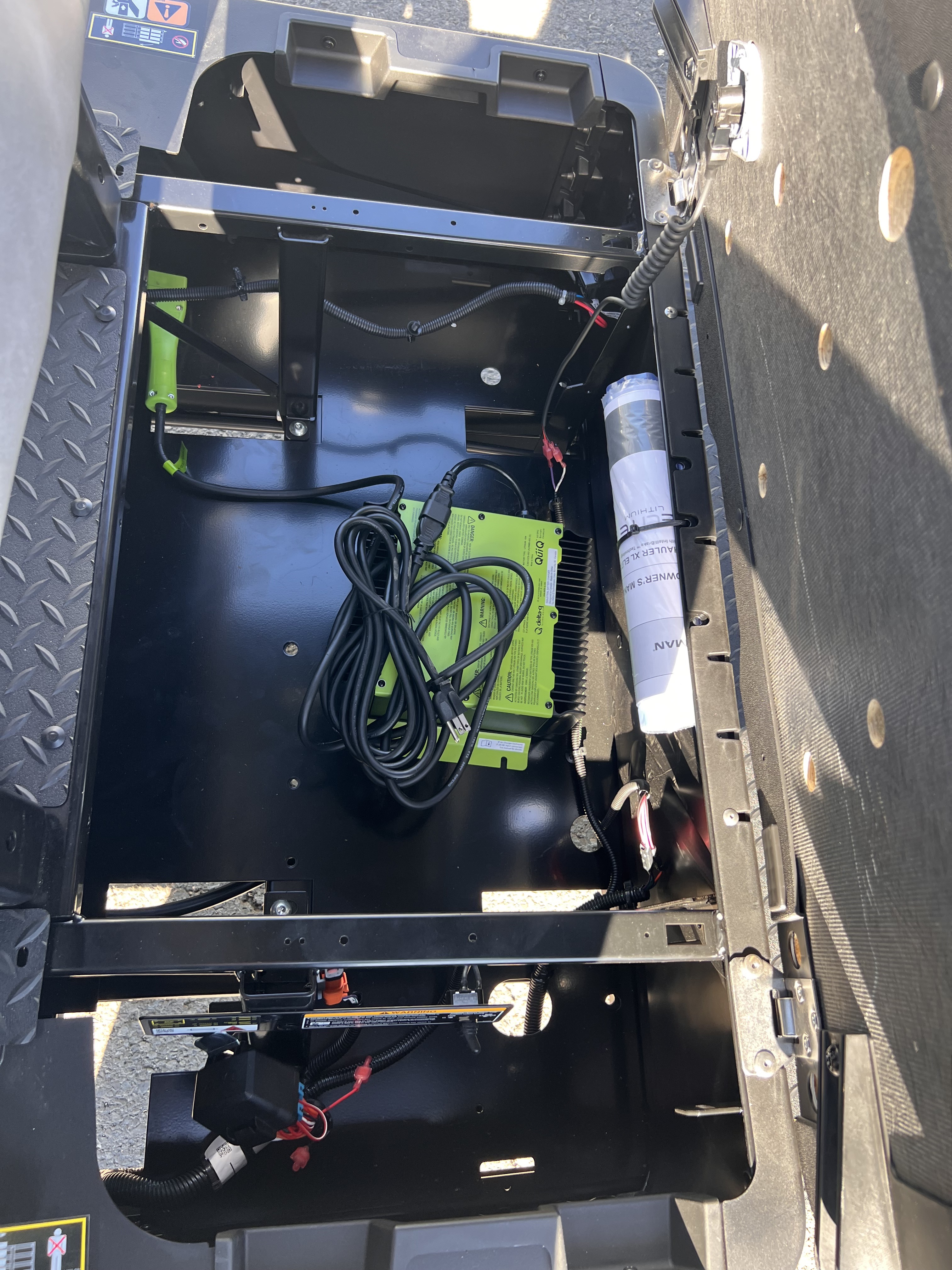 2027 Cushman Hauler photo 9