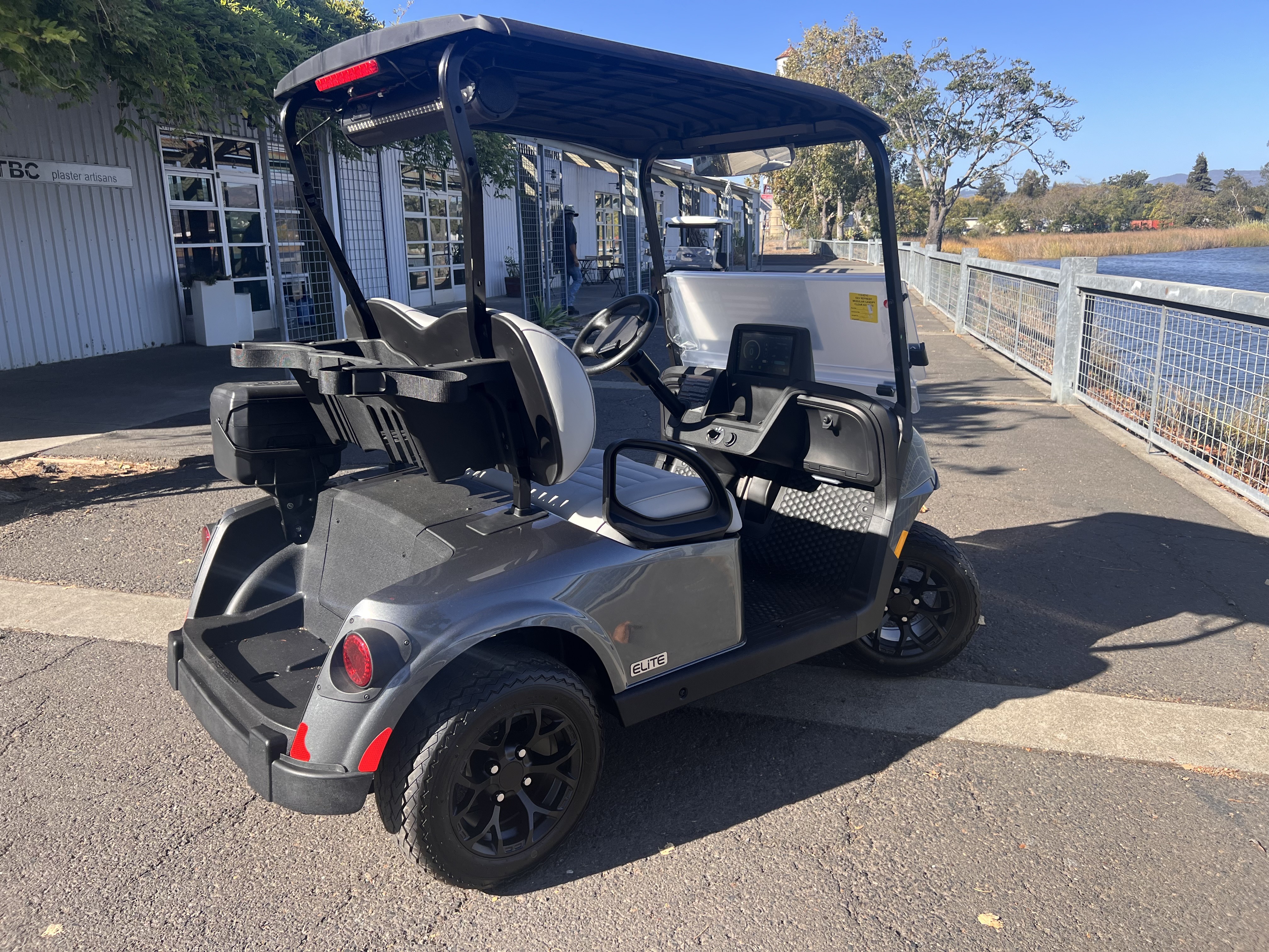 2027 EZGO RXV photo 5